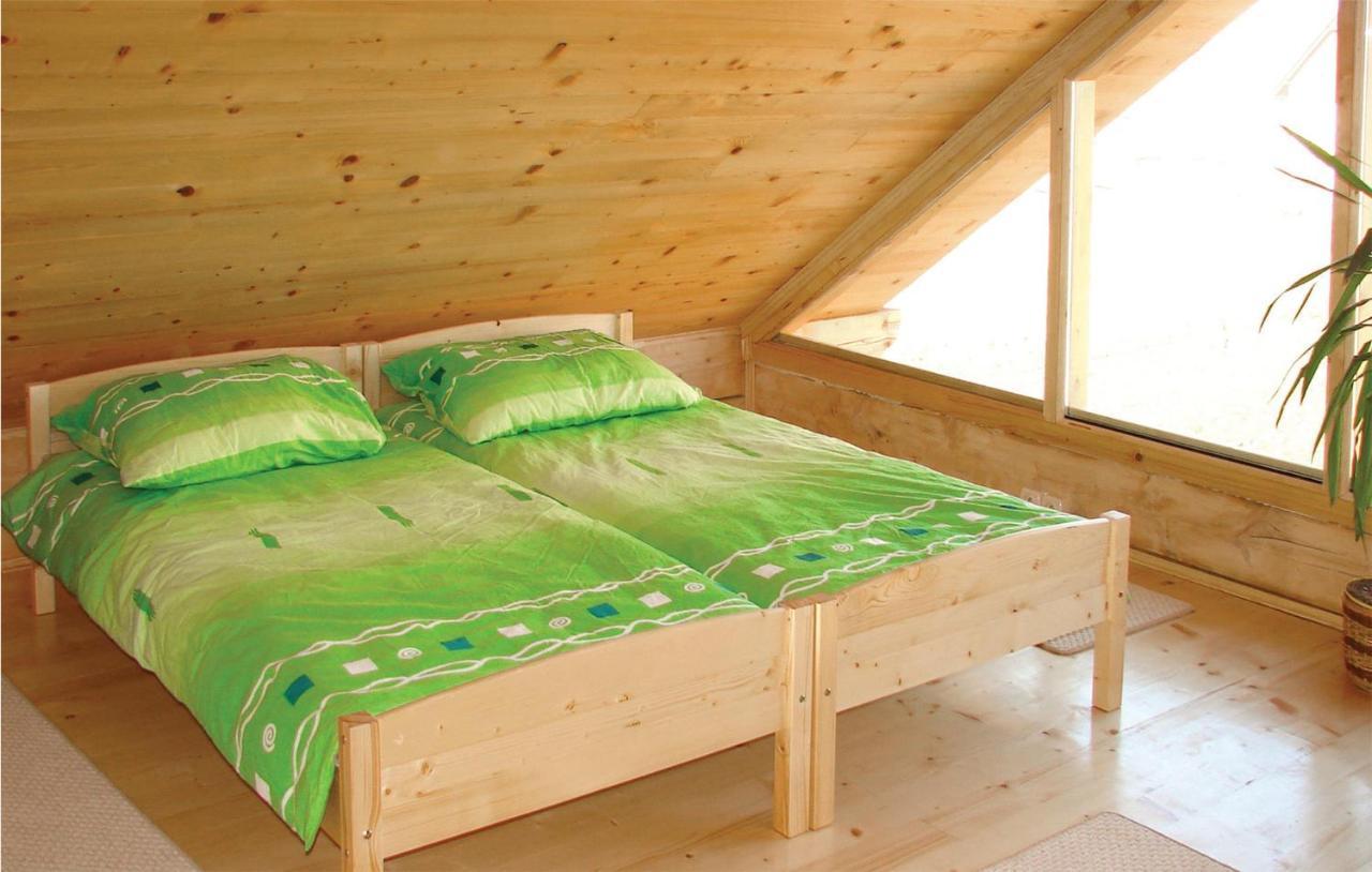 3 Bedroom Cozy Home In Mscice Podamirowo Εξωτερικό φωτογραφία